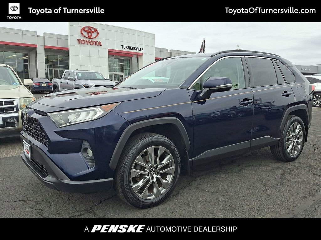 2019 Toyota RAV4 XLE Premium
