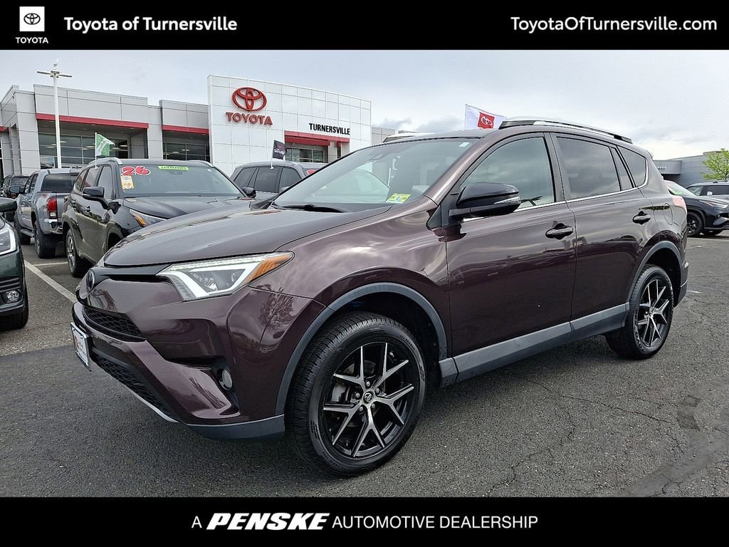 2017 Toyota RAV4 SE