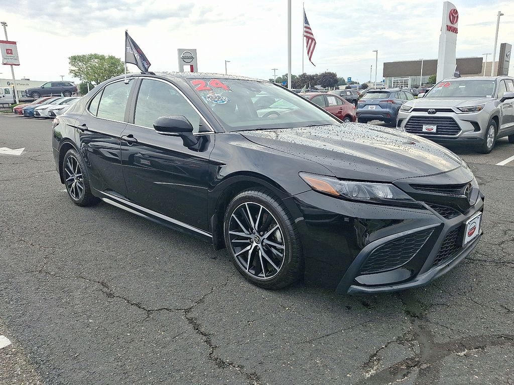 Used 2024 Toyota Camry SE Sedan