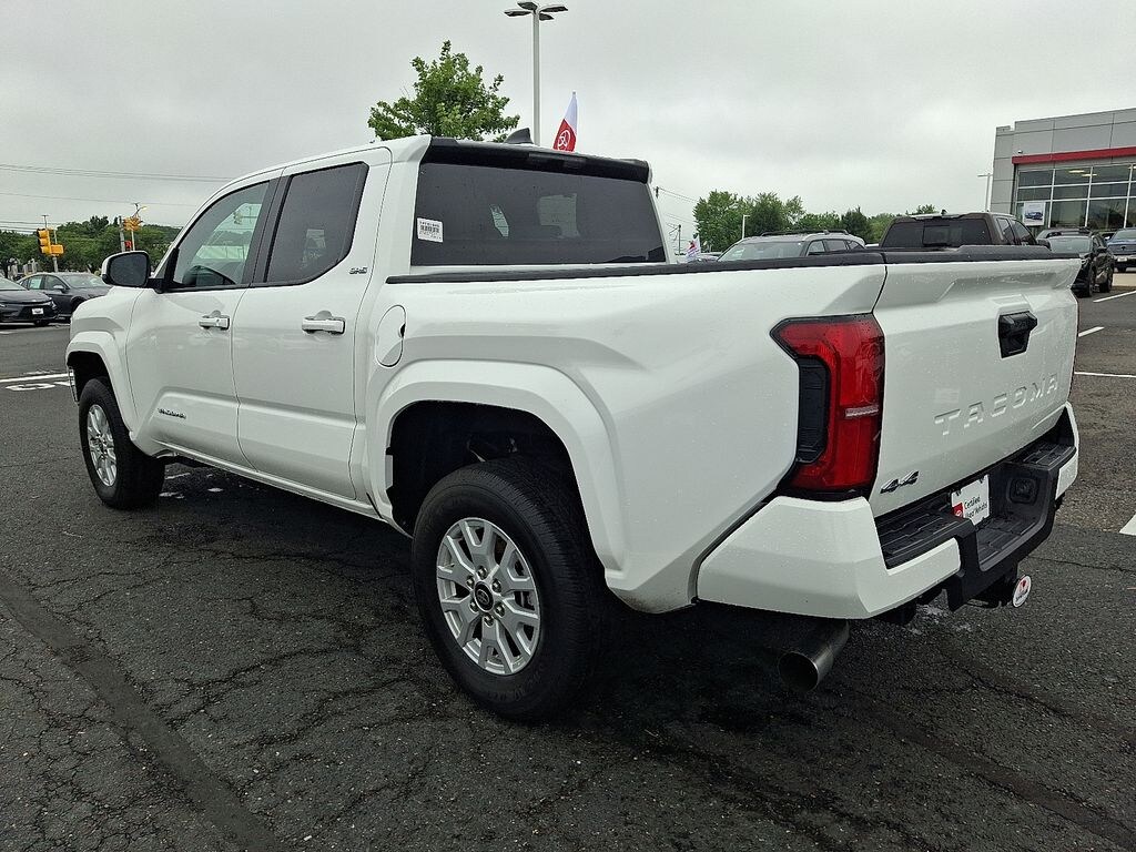 Used 2025 Toyota Tacoma SR5 Truck Double Cab