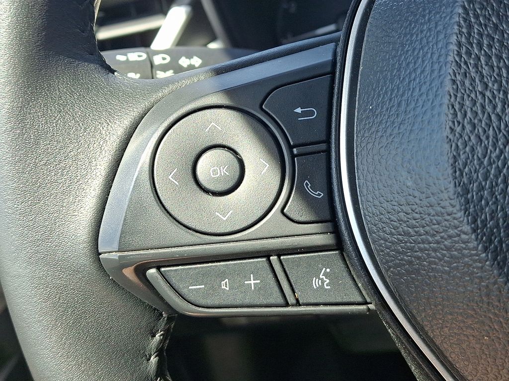 2025 Toyota Corolla SE - Photo 21