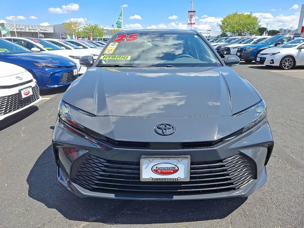 2025 Toyota Camry LE photo 2