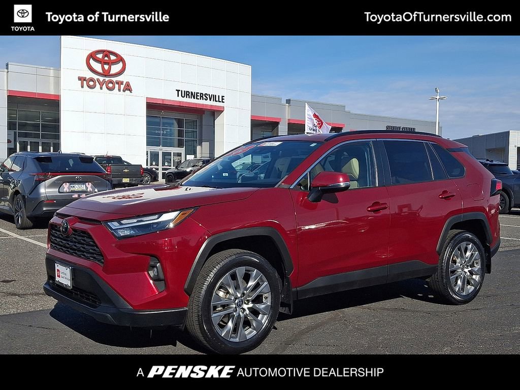2023 Toyota RAV4 XLE Premium