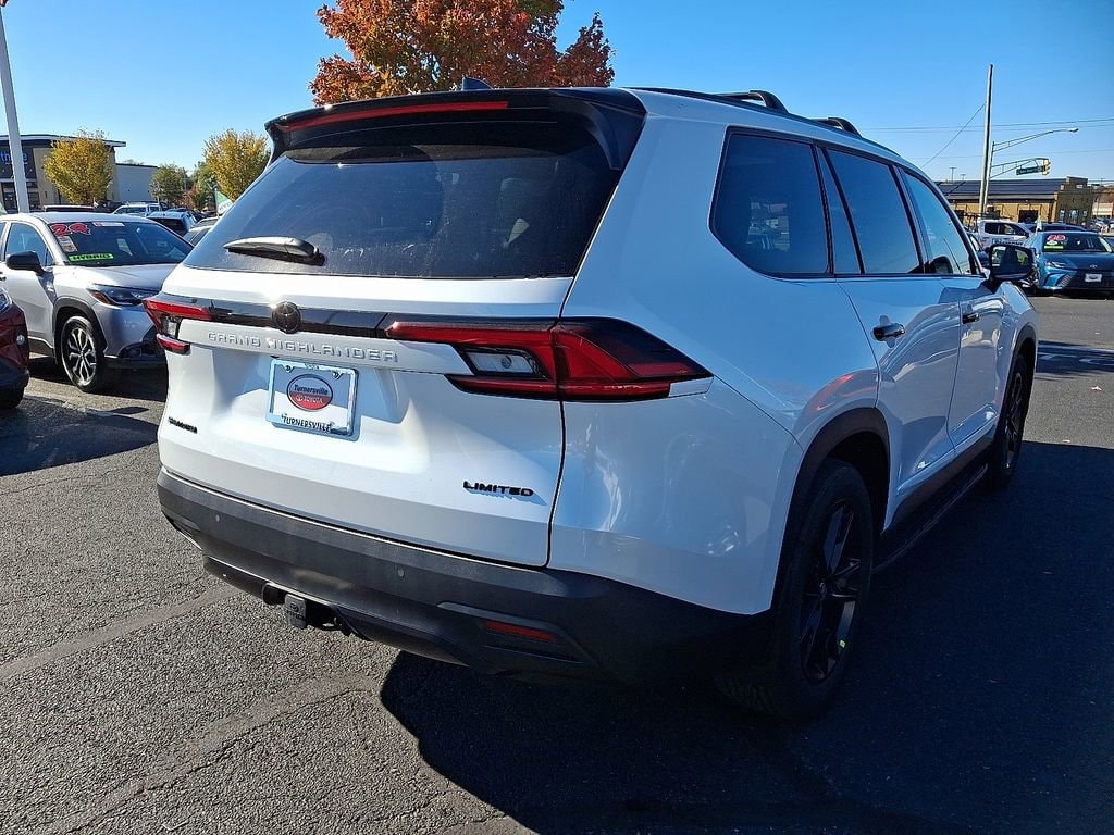 New 2026 Toyota Grand Highlander Hybrid Nightshade NIGHTSHADE HYBRID