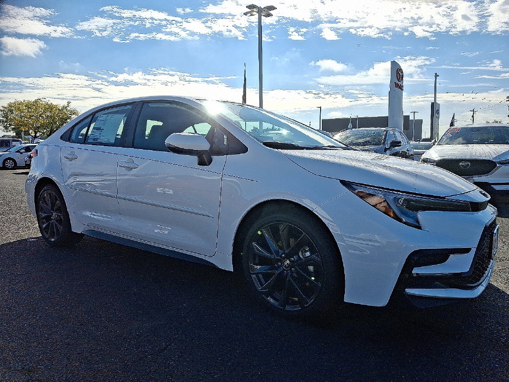 Used 2026 Toyota Corolla SE Sedan