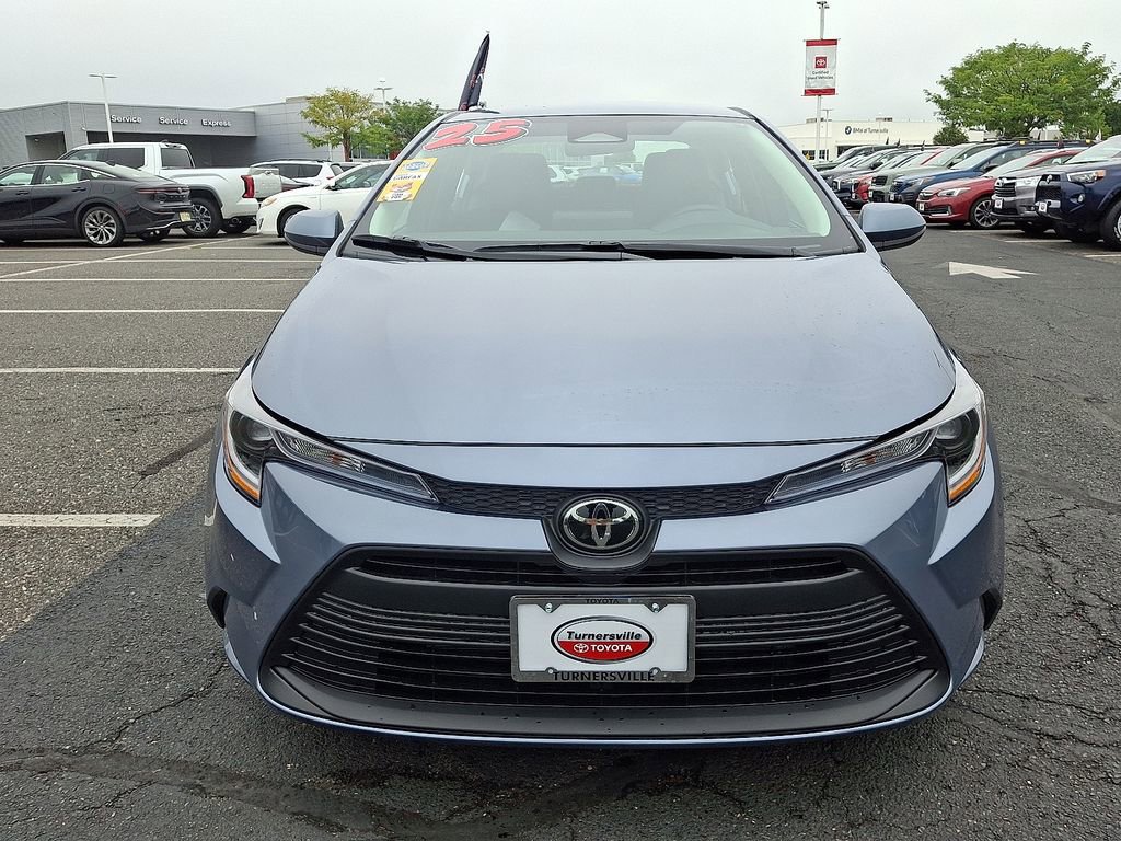 Used 2025 Toyota Corolla LE with VIN 5YFB4MDE2SP345243 for sale in Kansas City