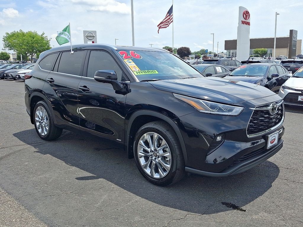 Used 2026 Toyota Highlander Hybrid Limited SUV