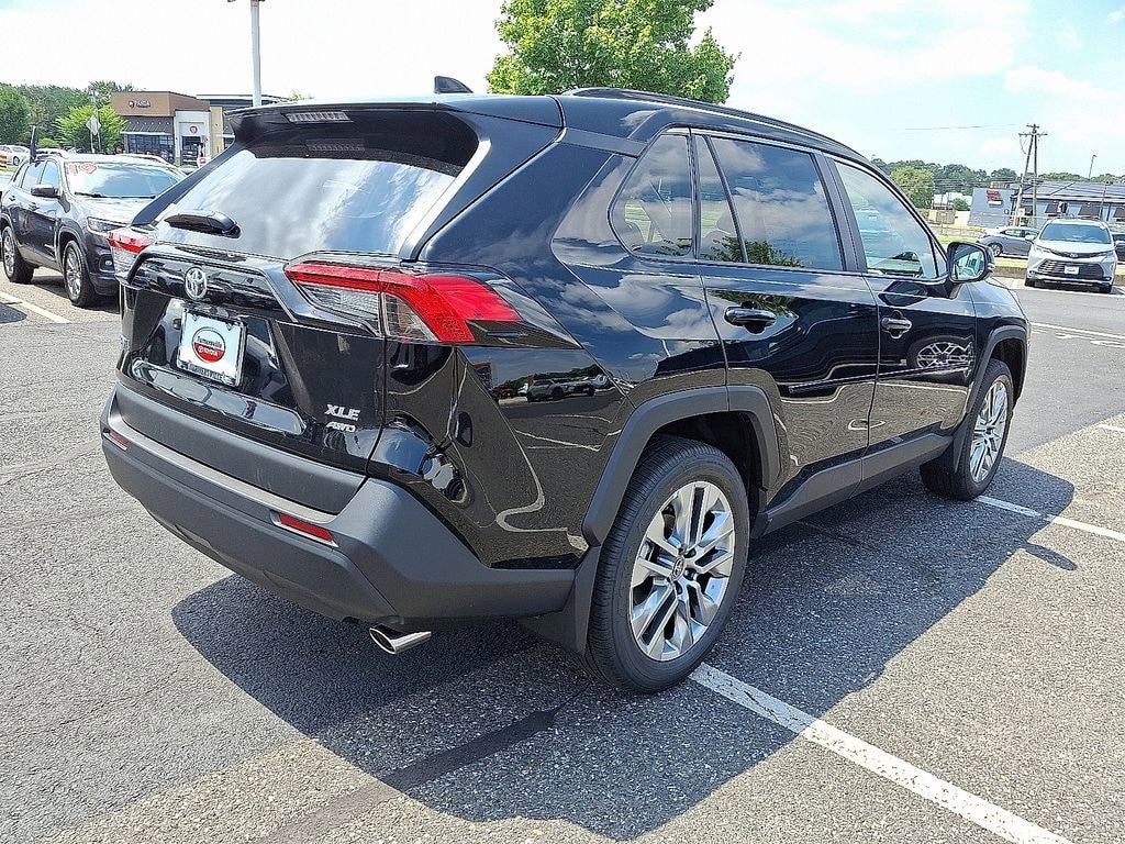 New 2025 Toyota RAV4 XLE Premium XLE PREM AWD SUV