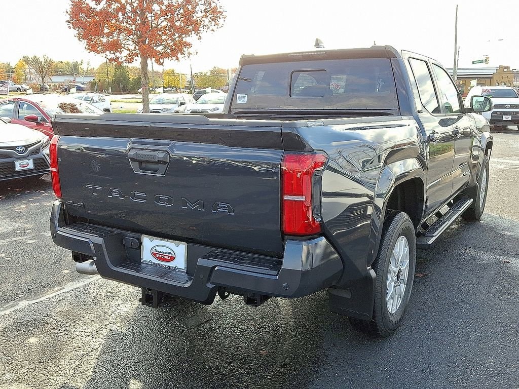 New 2025 Toyota Tacoma SR5 4X4 DOUBLE CAB