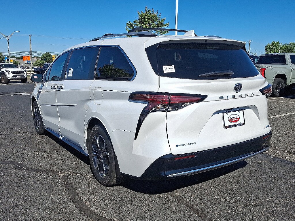 New 2026 Toyota Sienna Platinum 7 PASSENGER