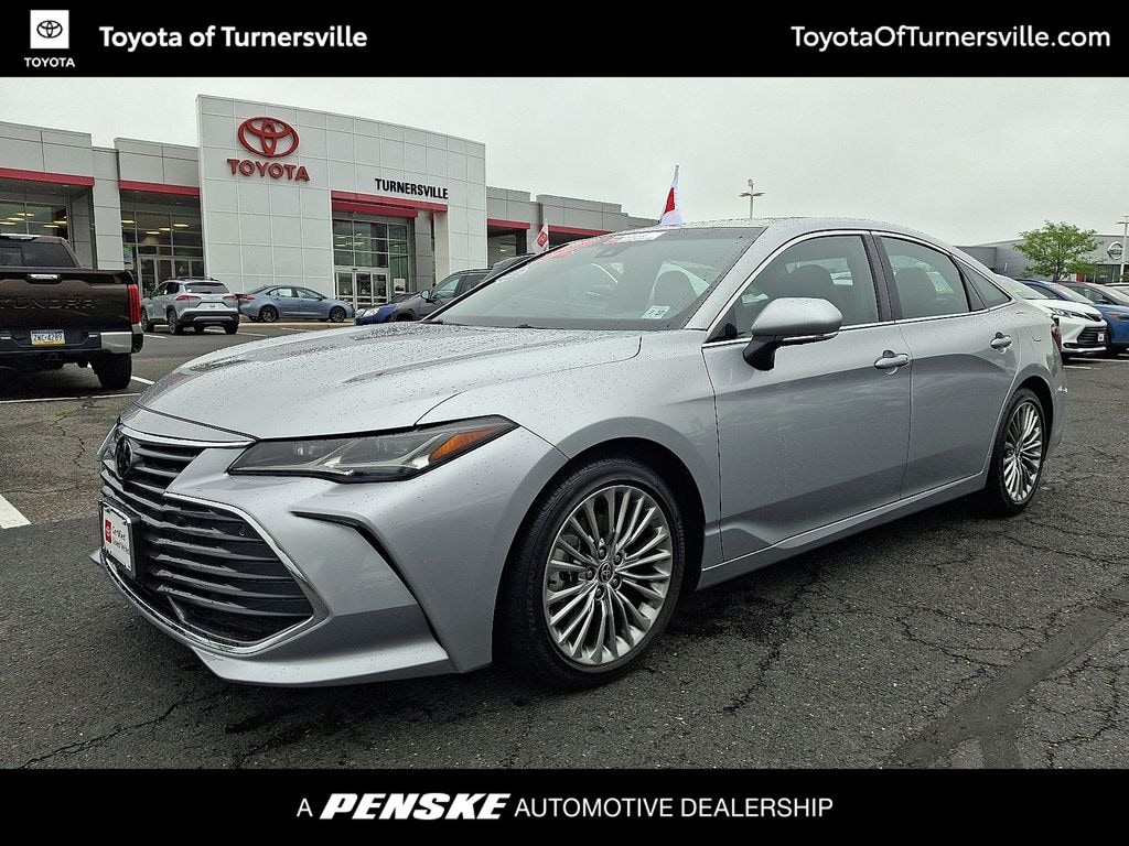 Certified 2022 Toyota Avalon Limited Sedan