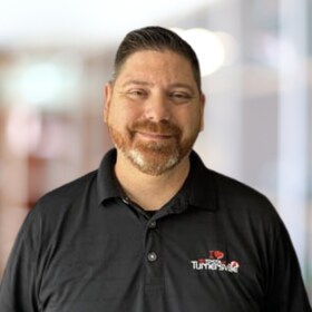 Staff member Ray Burr from ID_87611c1642c3