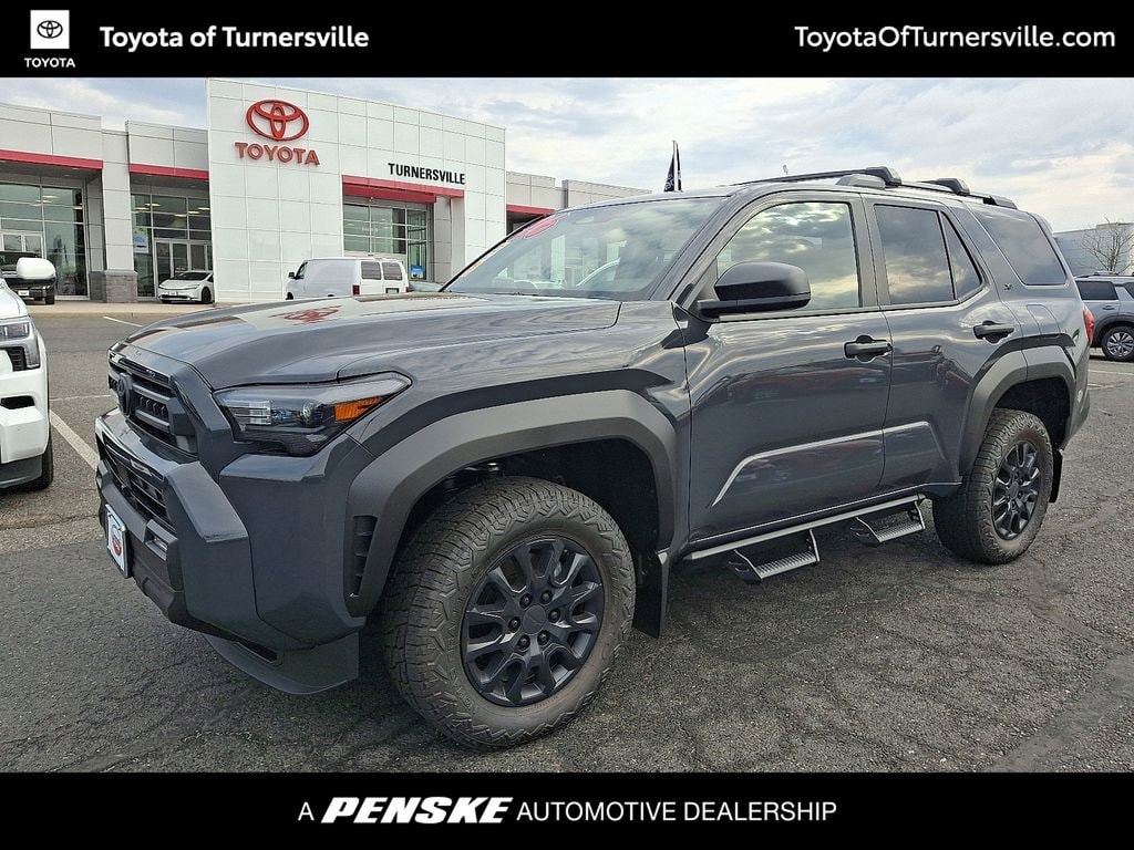 2026 Toyota 4Runner SR5 4WD's photo