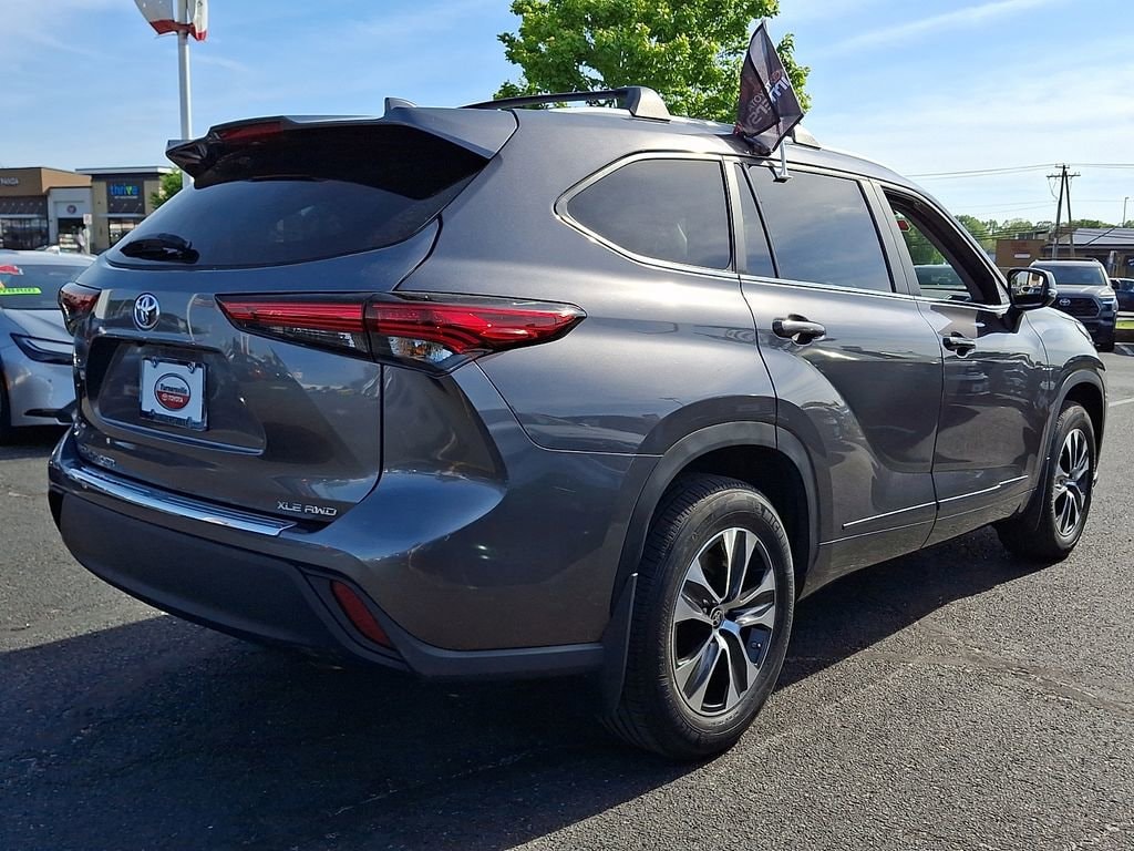 Used 2023 Toyota Highlander XLE SUV