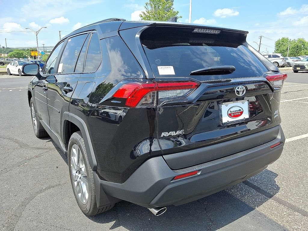 New 2025 Toyota RAV4 XLE Premium XLE PREM AWD SUV