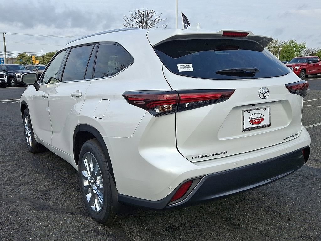 Used 2026 Toyota Highlander Limited SUV