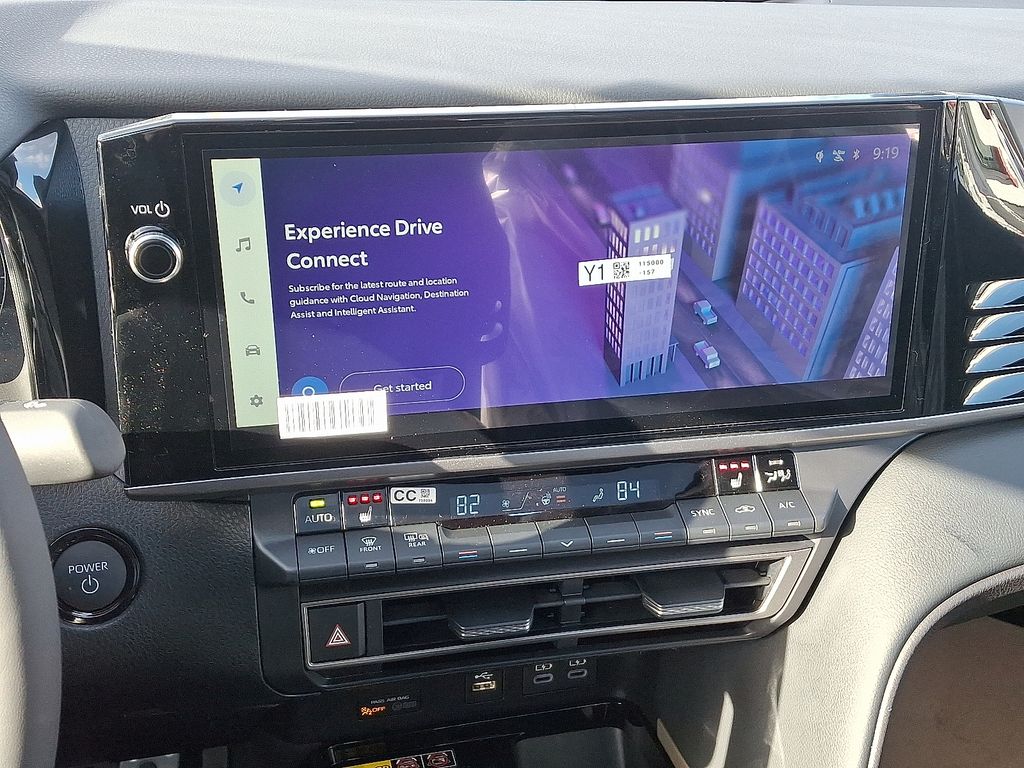2025 Toyota Camry XSE - Photo 10