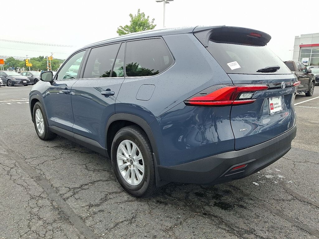 Used 2024 Toyota Grand Highlander XLE SUV