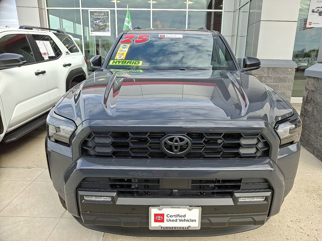 2025 Toyota 4Runner TRD Off-Road photo 2