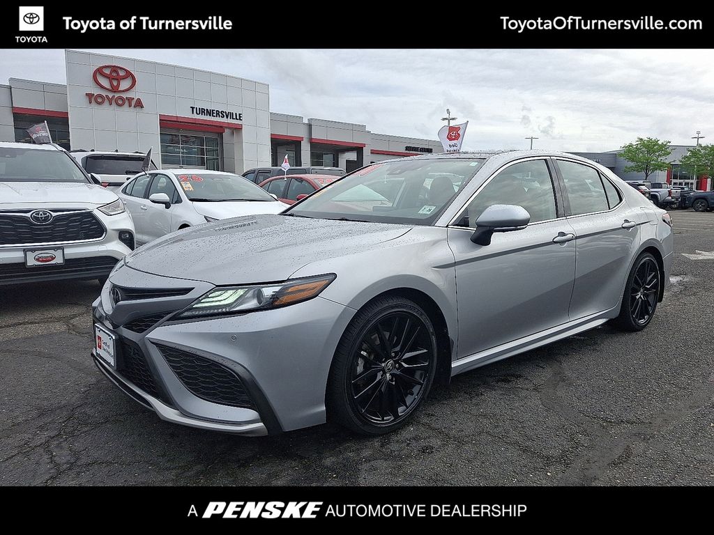 2021 Toyota Camry 2.5 Auto XSE's photo