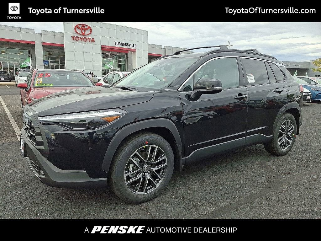 2026 Toyota Corolla Cross XLE's photo