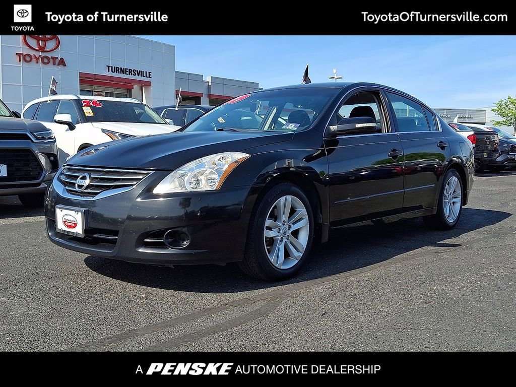 2010 Nissan Altima SR