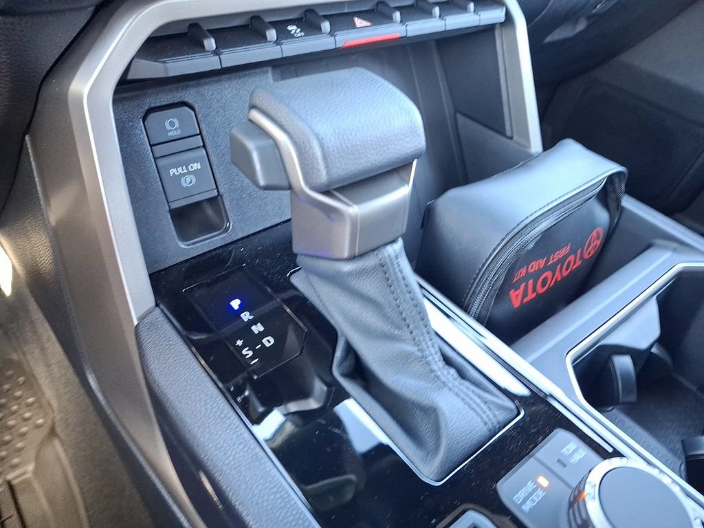 2026 Toyota Tundra SR5 - Photo 7