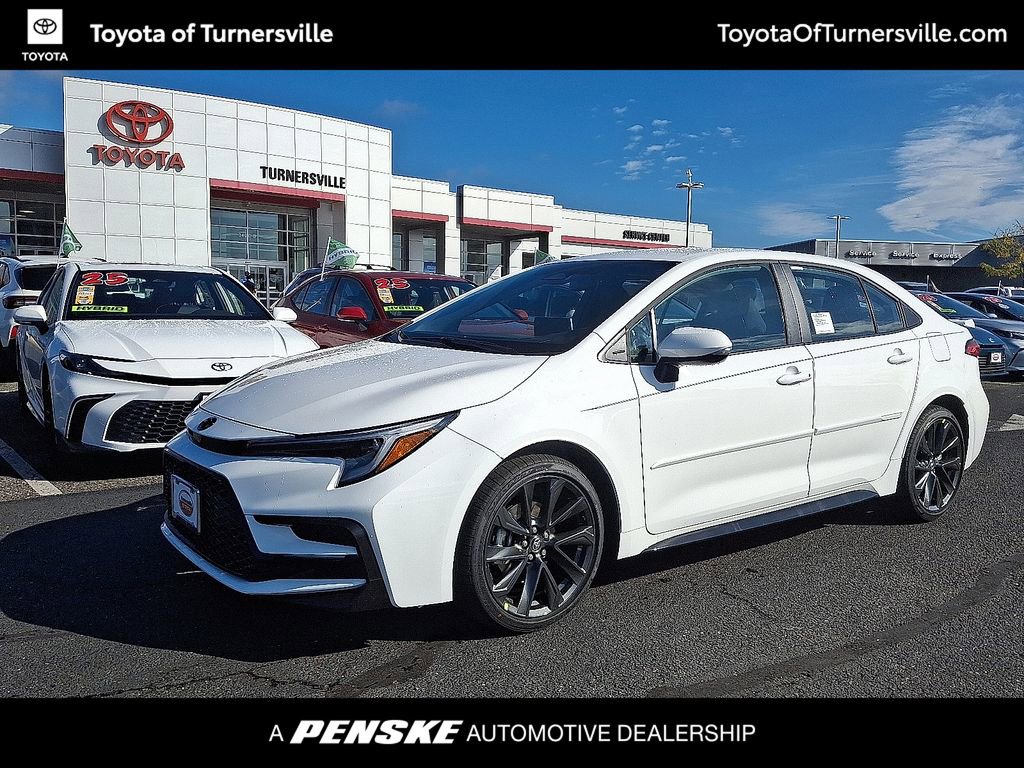 2026 Toyota Corolla SE's photo