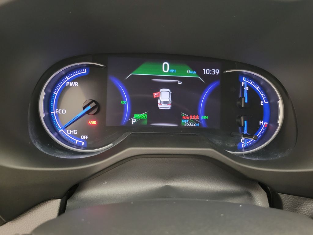 2025 Toyota RAV4 XLE - Photo 31