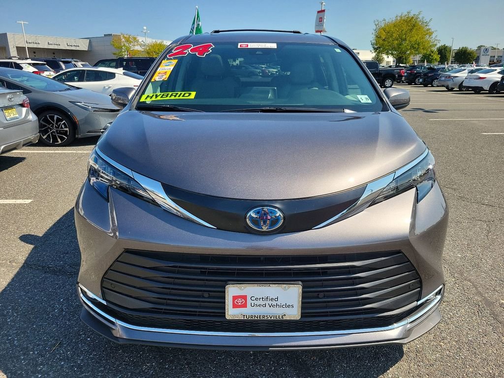 Certified 2024 Toyota Sienna XLE with VIN 5TDJSKFC1RS130889 for sale in Turnersville, NJ