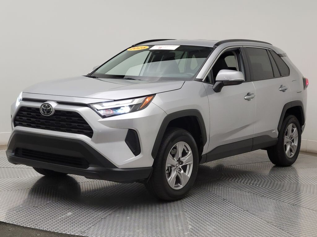 Used 2025 Toyota RAV4 Hybrid XLE SUV