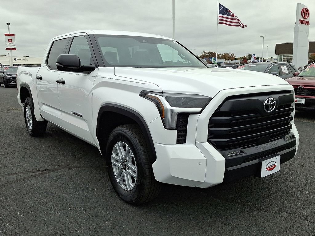 New 2026 Toyota Tundra SR5 SR5 CREWMAX 5.5