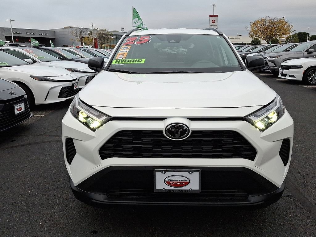2025 Toyota RAV4 Hybrid LE photo 2