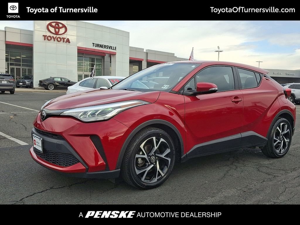 2022 Toyota C-HR XLE