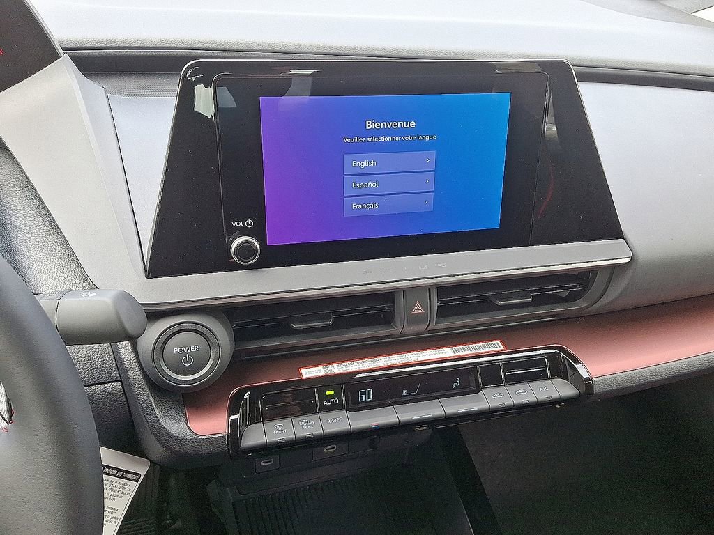 2026 Toyota Prius Plug-in Hybrid SE - Photo 11