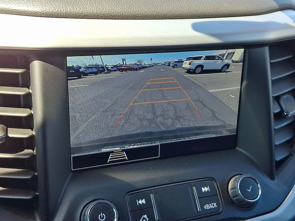 2023 GMC Acadia SLE - Photo 18