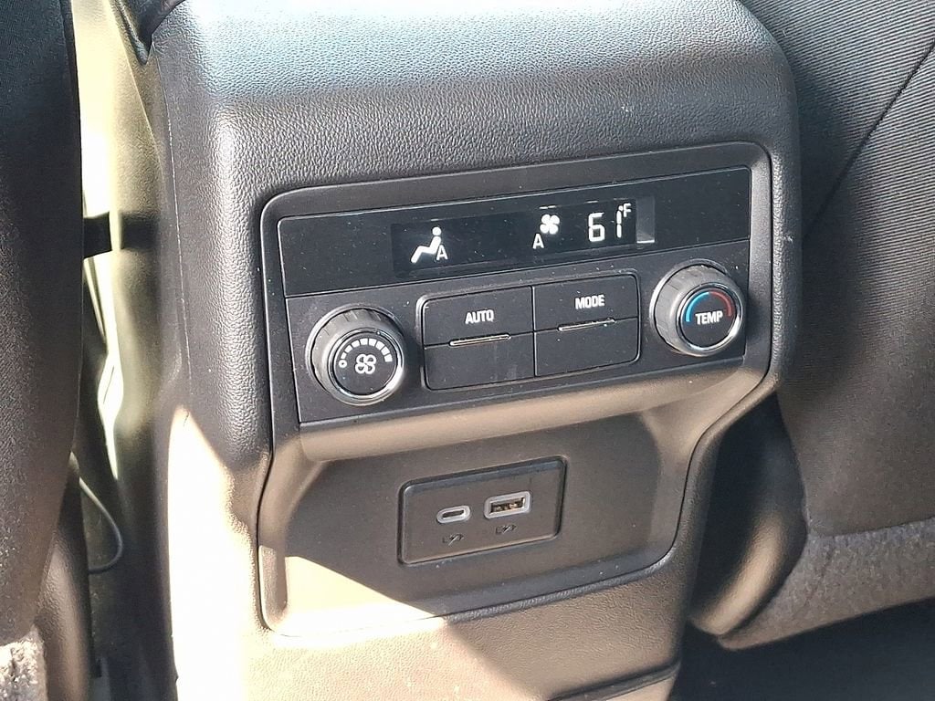 2023 GMC Acadia SLE - Photo 11