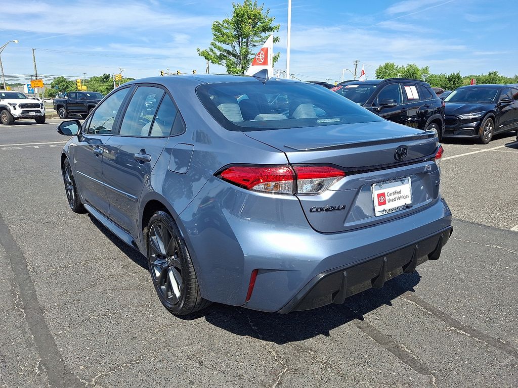 2025 Toyota Corolla SE - Photo 4