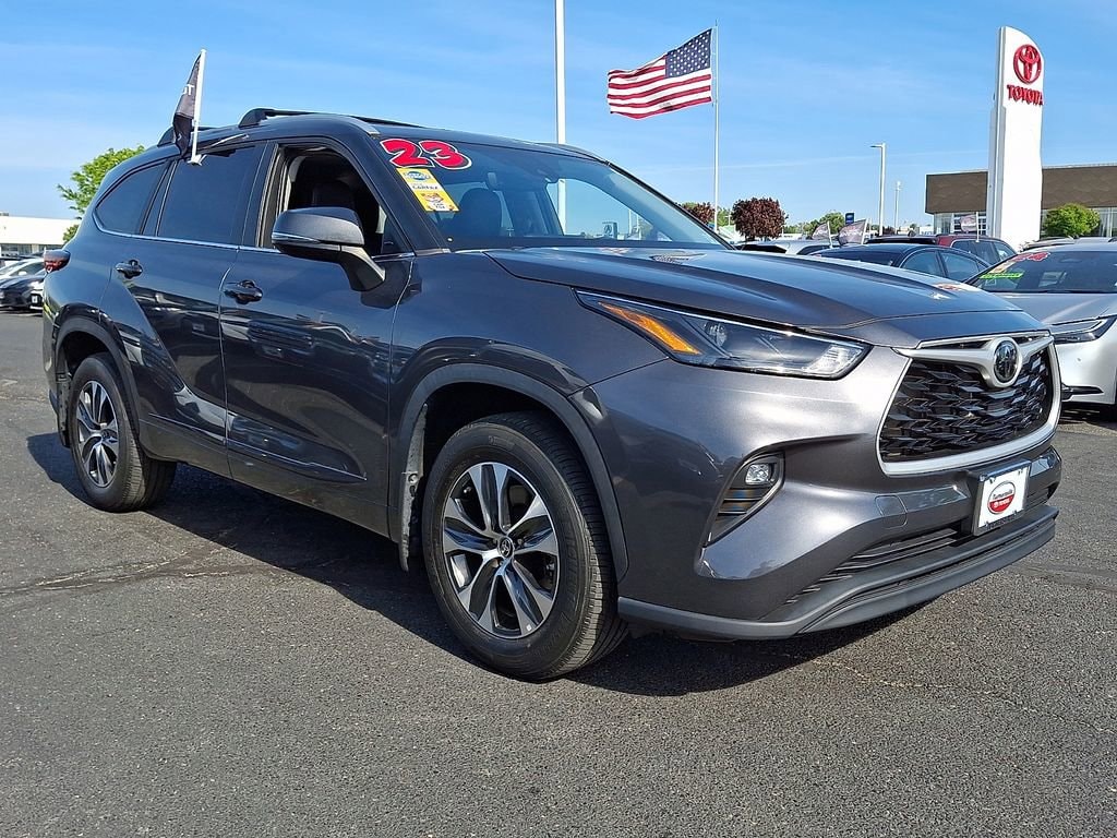 Used 2023 Toyota Highlander XLE SUV