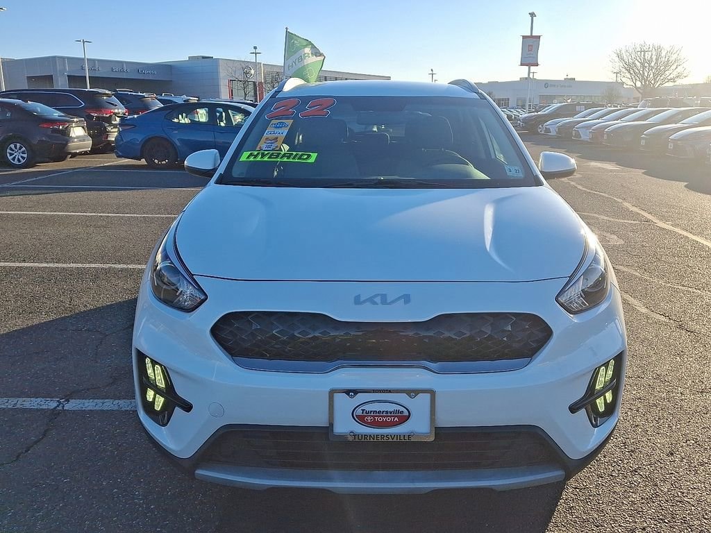 Used 2022 Kia Niro LX SUV