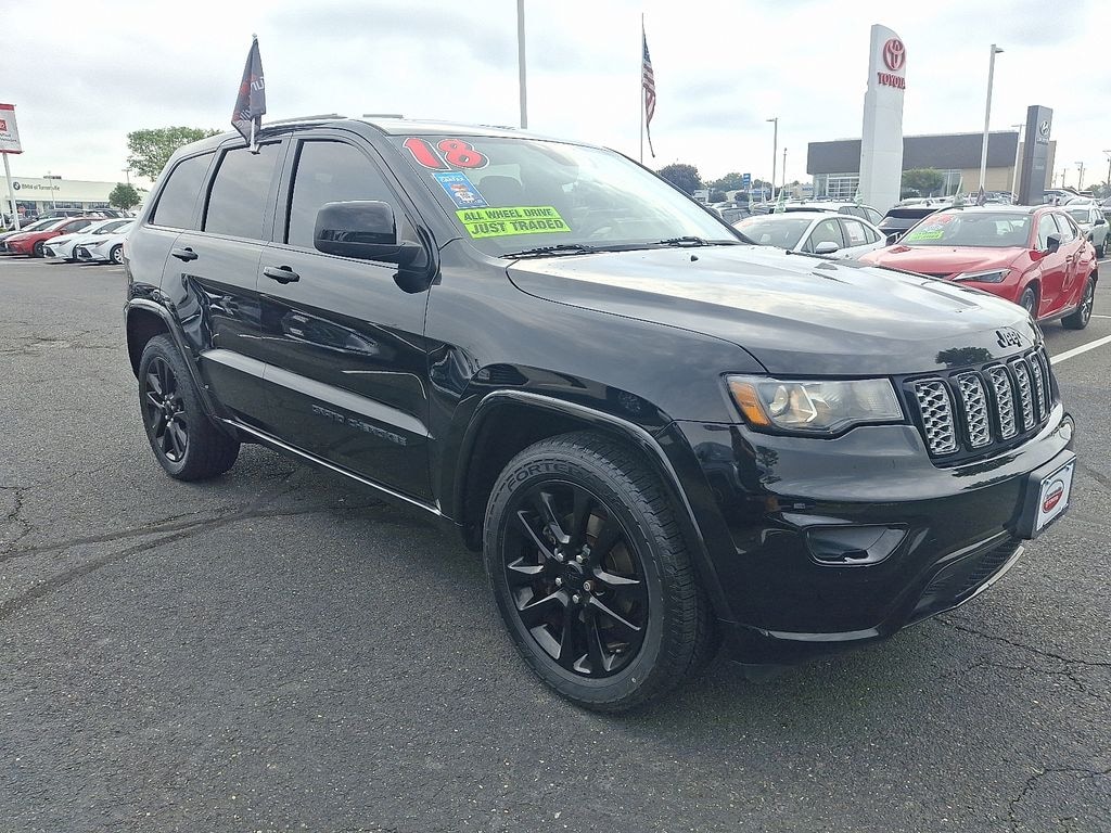 Used 2018 Jeep Grand Cherokee Altitude SUV