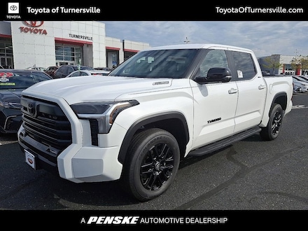 2025 Toyota Tundra i-FORCE MAX Limited LIMITED CREWMAX 5.5