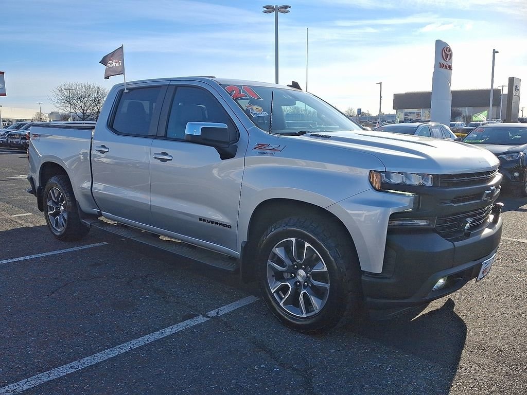 Used 2021 Chevrolet Silverado 1500 LT Truck Crew Cab