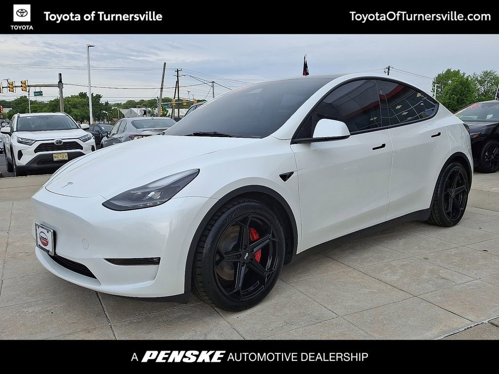 2023 Tesla Model Y Performance Dual Motor All-Wheel Drive's photo