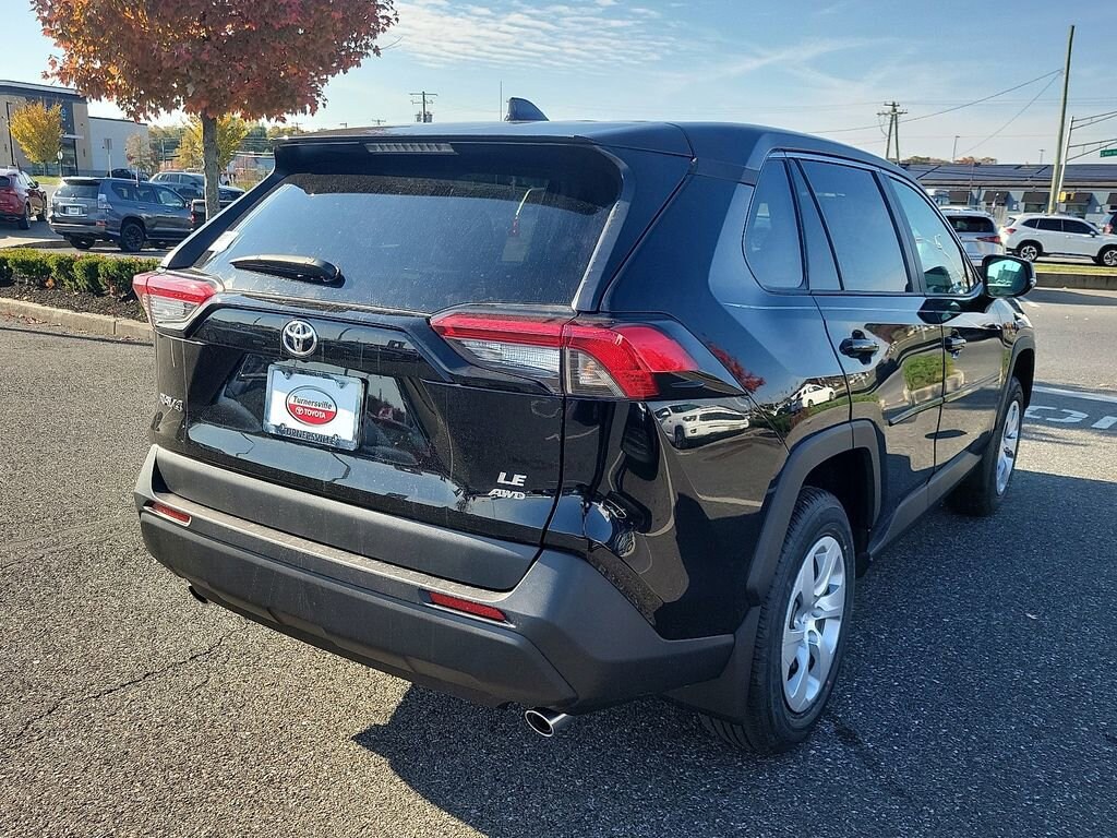 New 2025 Toyota RAV4 LE LE AWD SUV