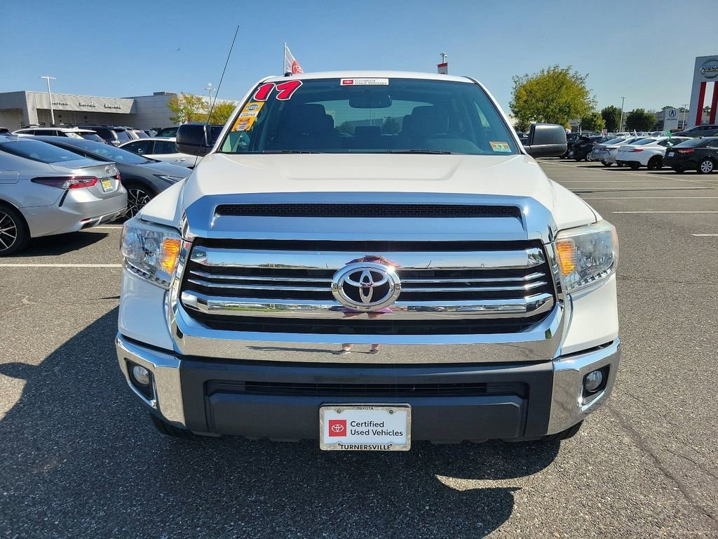 Used 2017 Toyota Tundra SR5 with VIN 5TFDY5F16HX621902 for sale in Turnersville, NJ