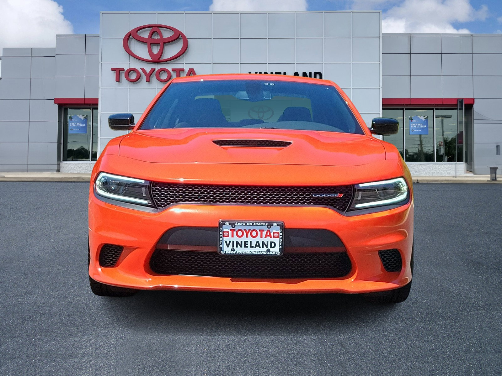 Used 2023 Dodge Charger R/T with VIN 2C3CDXCTXPH589438 for sale in Vineland, NJ