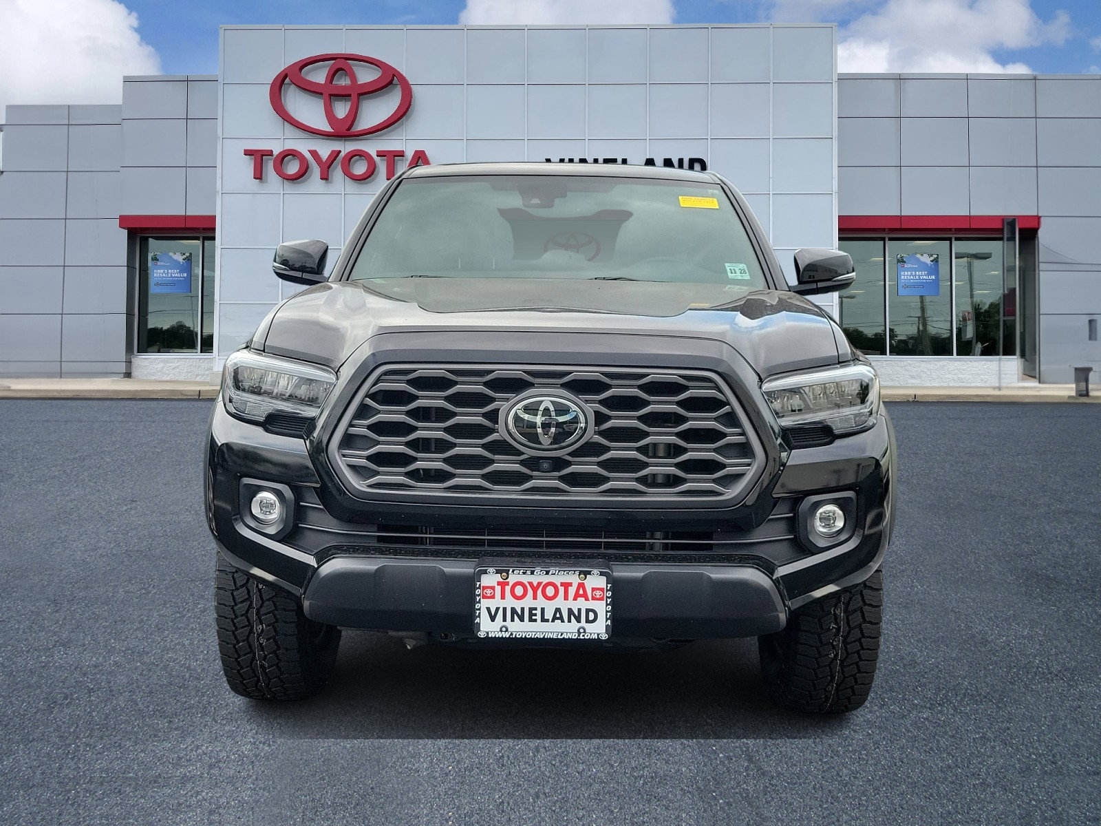 Used 2023 Toyota Tacoma TRD Off Road with VIN 3TYCZ5AN8PT105830 for sale in Vineland, NJ