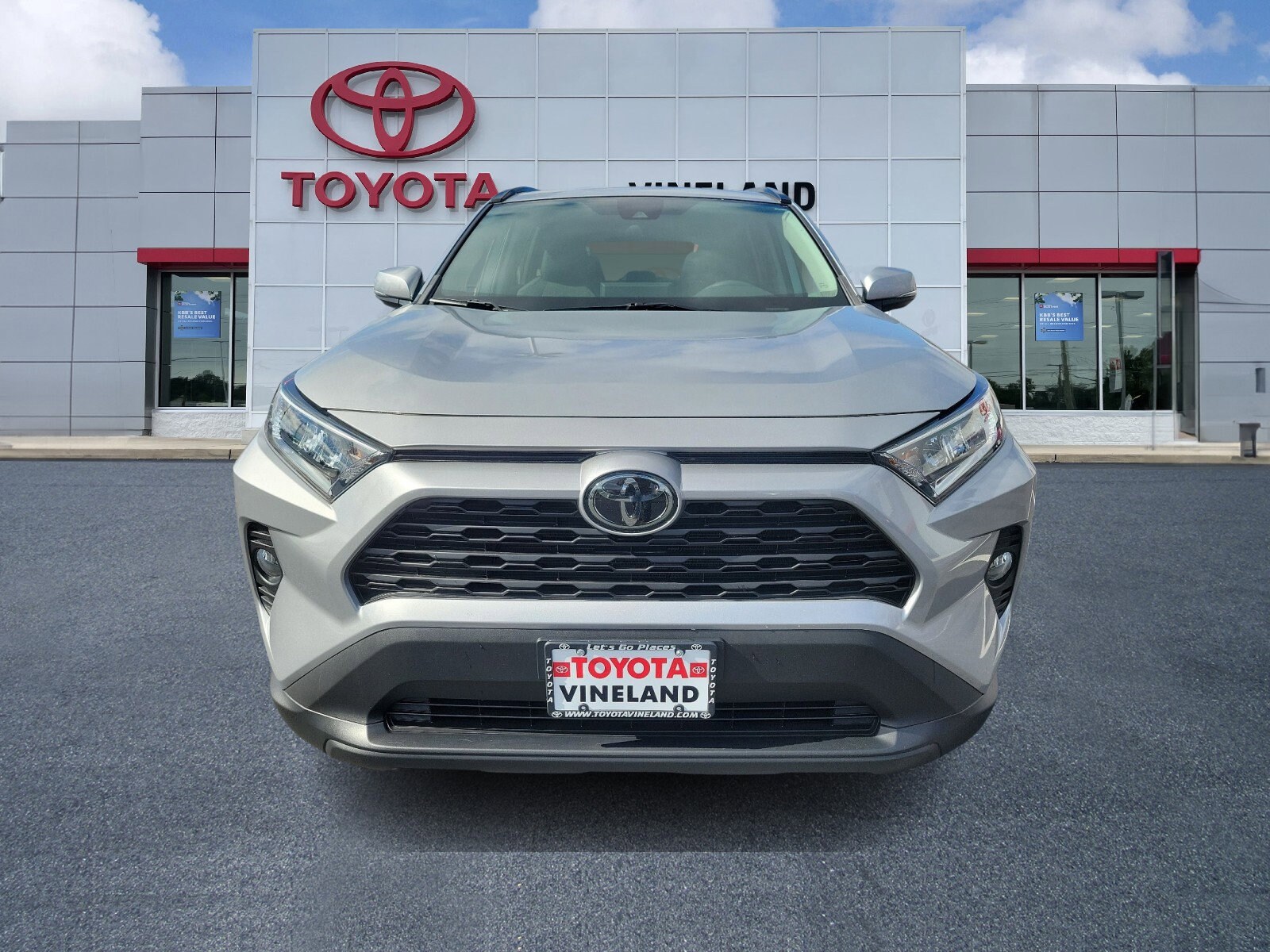 Used 2021 Toyota RAV4 XLE with VIN 2T3P1RFVXMW144756 for sale in Vineland, NJ