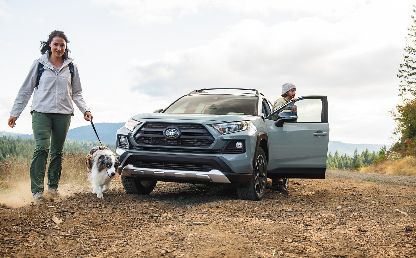 Toyota Car Dealership in Warsaw, IN